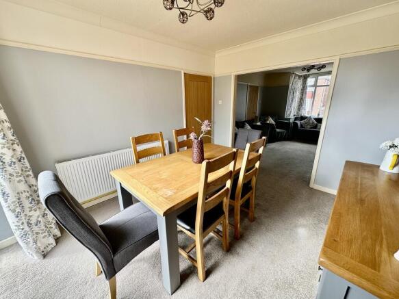 3 bed Semi-Detached for sale Image 9