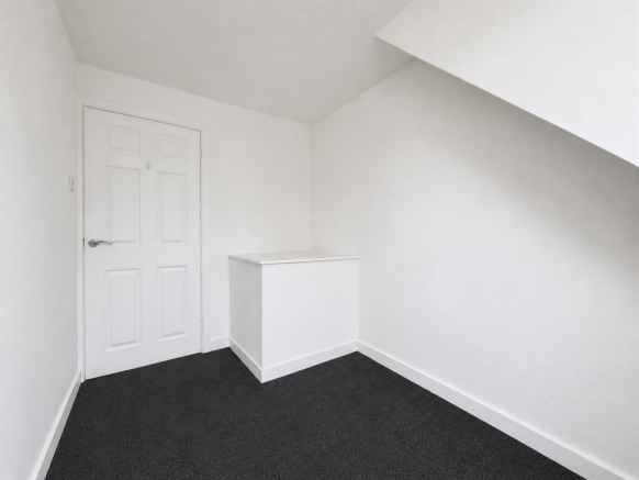 3 bed Semi-Detached for sale Image 12