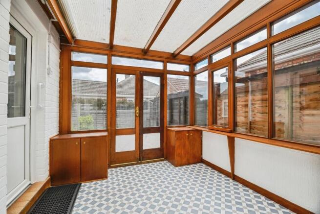 2 bed Detached Bungalow for sale Image 4
