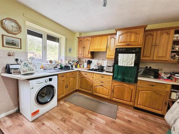 2 bed Terraced for sale Image 4