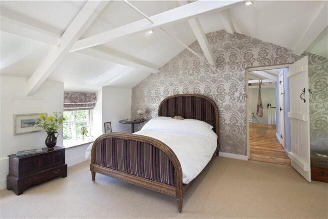 4 Bedrooms