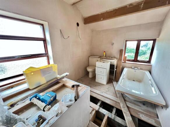3 bed Barn Conversion for sale Image 9
