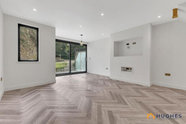 4 bed Town House for sale Image 9