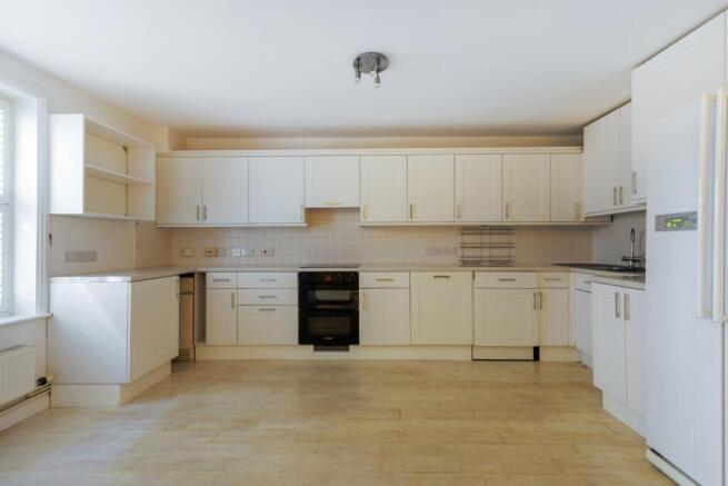 Kitchen/Dining