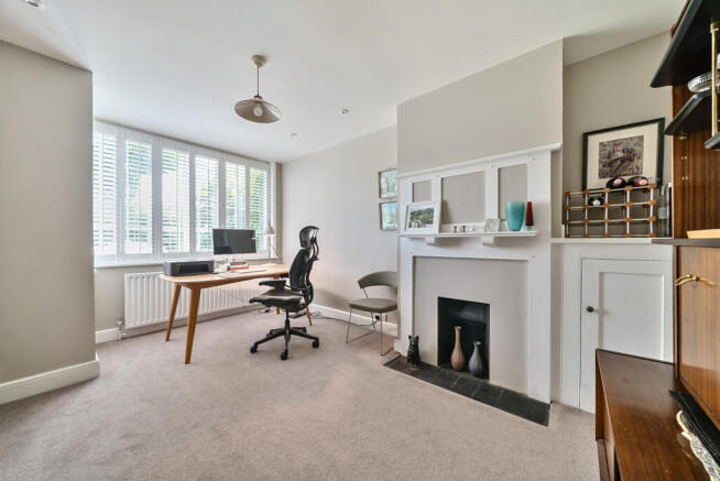 6-1315780-24-685e...