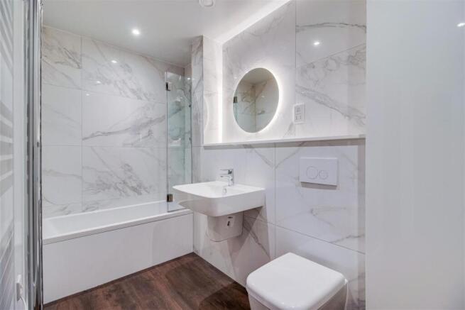 2 bed Flat for sale Image 10