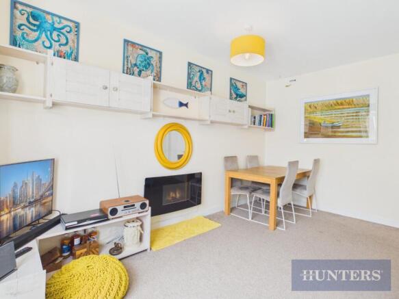 2 bed Apartment for sale Image 6