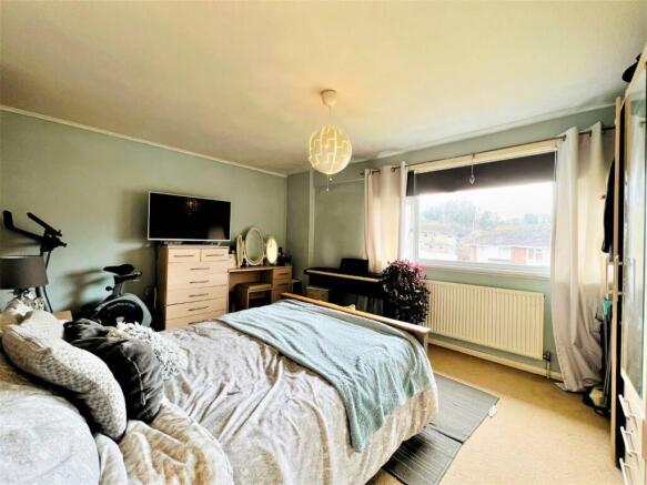 Bedroom One.jpeg