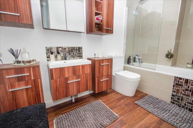 En-suite Bathroom