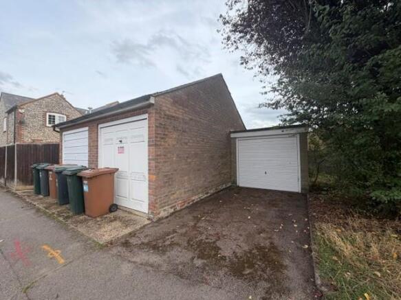 Alexandra Road, Sarratt photo 2