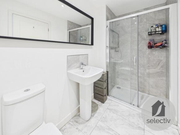 3 bed Semi-Detached for sale Image 10