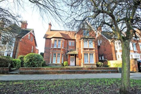 De Parys Avenue, Bedford, Bedfordshire, MK40