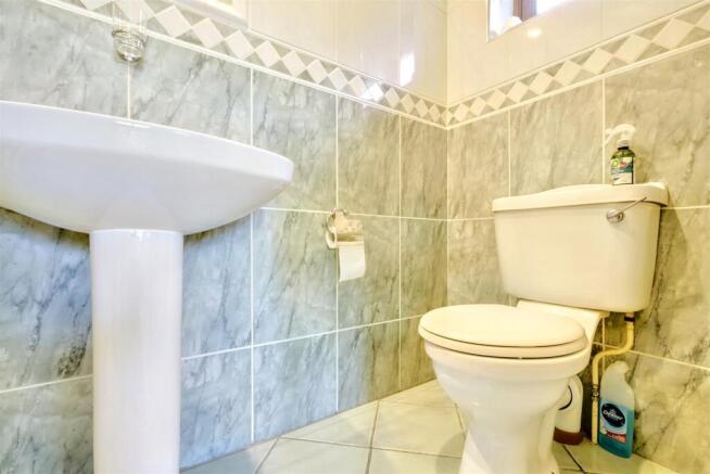 Ensuite 1_2.jpeg