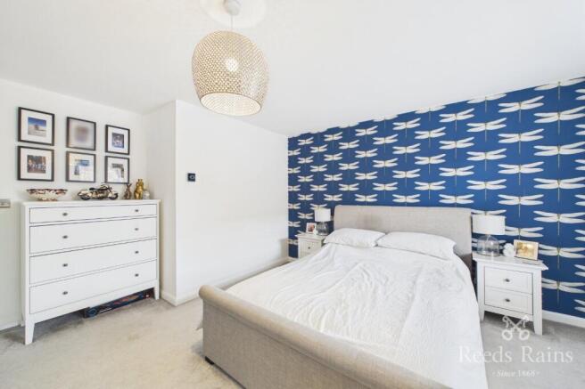 4 bed Detached for sale Image 12