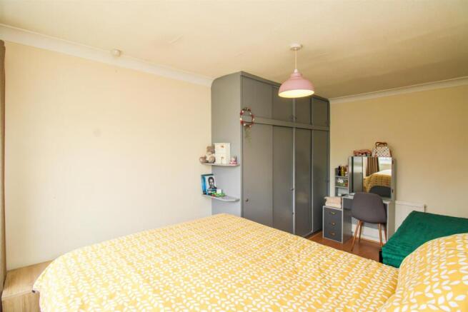 3 bed Semi-Detached for sale Image 7