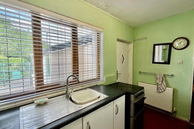 2 bed Bungalow for sale Image 8