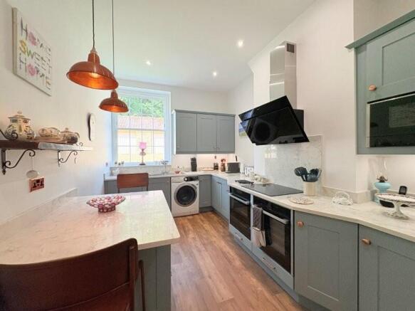 2 bed Apartment for sale Image 8