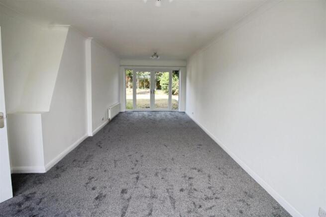 3 bed Detached to rent Image 5