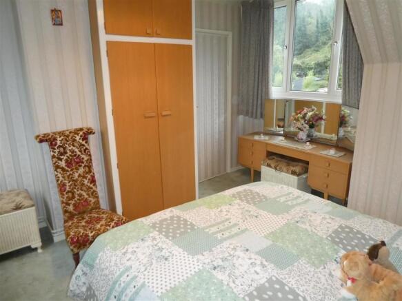 bed1pic3.JPG