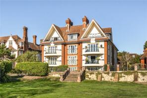 16, 9 Staveley Court, Staveley Road, Eastbourne BN20 7JS