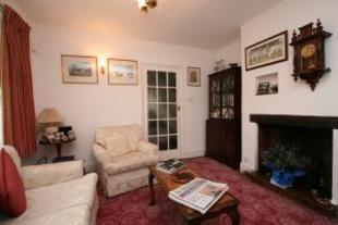 Reception Room /...