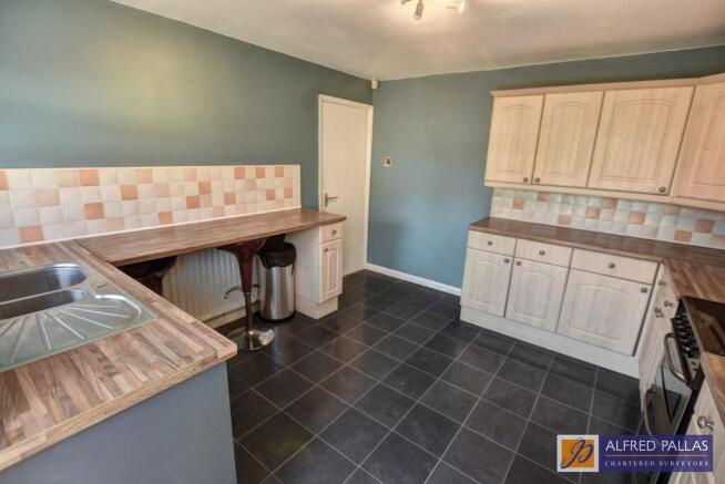 Maypole Close, Southwick photo 5