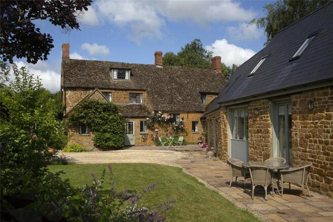 Old House & Kitchen