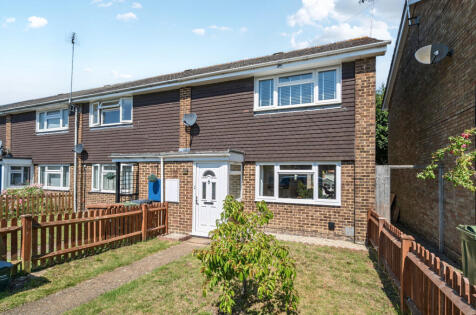 Chester Way, Tongham, Farnham, Surrey, GU10
