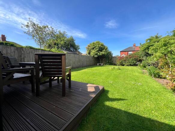 4 bed Semi-Detached for sale Image 4