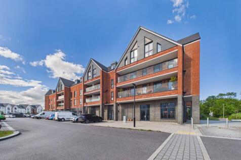 Beechey Place, Wokingham, Berkshire, RG40