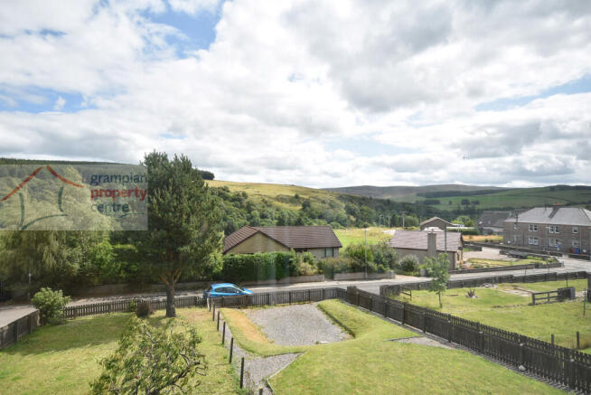 Outlook to front .JPG