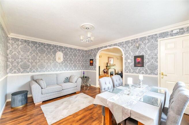 3 bed Semi-Detached for sale Image 6
