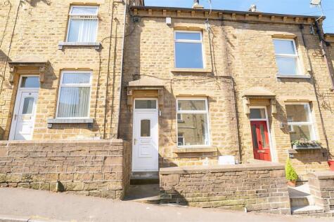 Middle Dean Street, Greetland, Halifax
