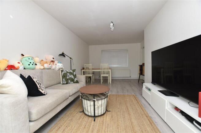 2 bed Semi-Detached for sale Image 12
