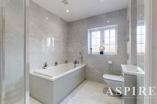 Aspire Estate Agents Benfleet 9.jpg