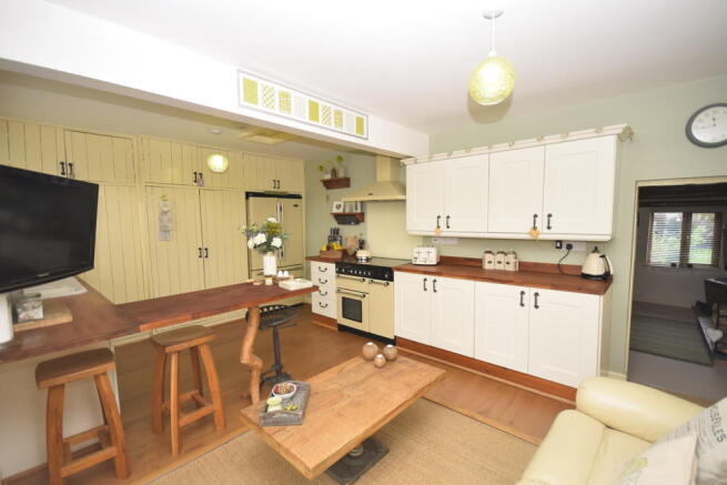 Kitchen/Family Ro...