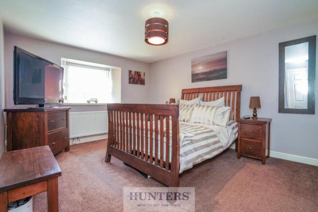 5 bed Detached for sale Image 12