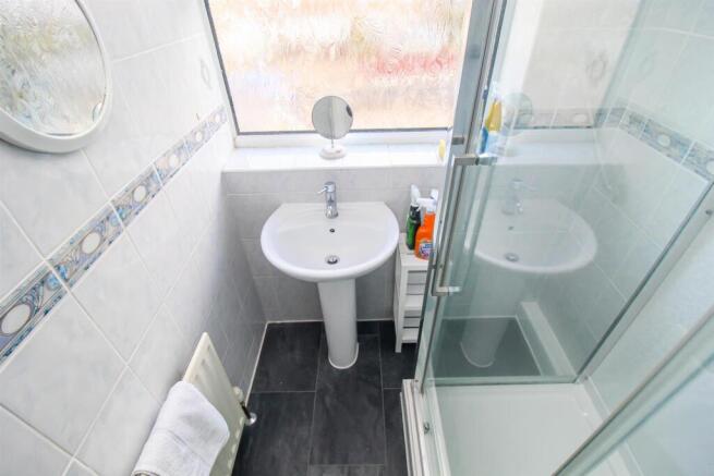 3 bed Semi-Detached for sale Image 9