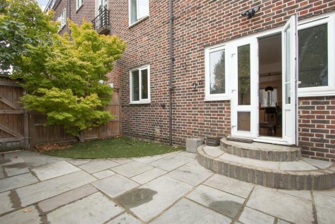 18 Wandle Way, Earlsfield external 3.jpg