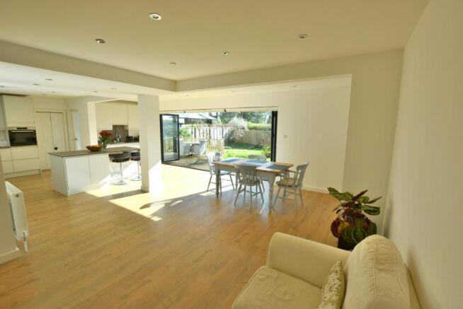 Sitting/dining/kitchen area