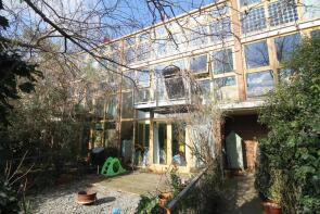 12, Helios Road, Wallington SM6 7BZ