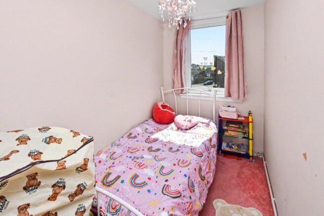 3 bed Town House for sale Image 9