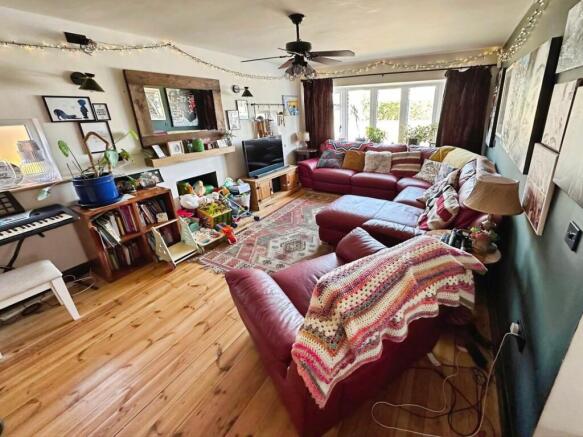 2 bed Detached Bungalow for sale Image 11
