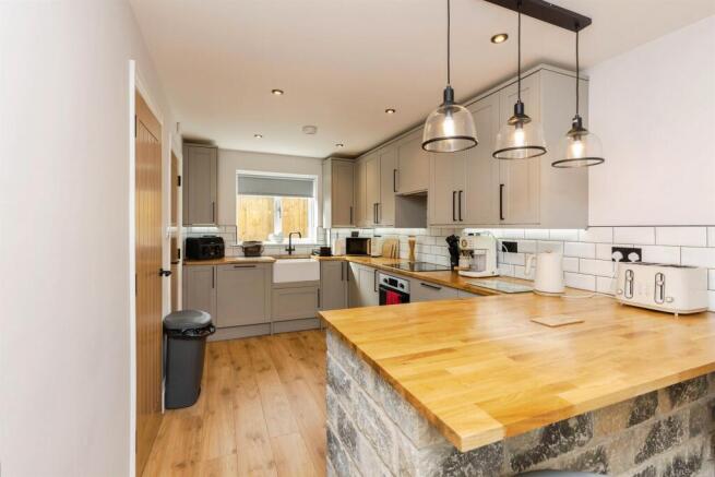 3 bed Detached for sale Image 12