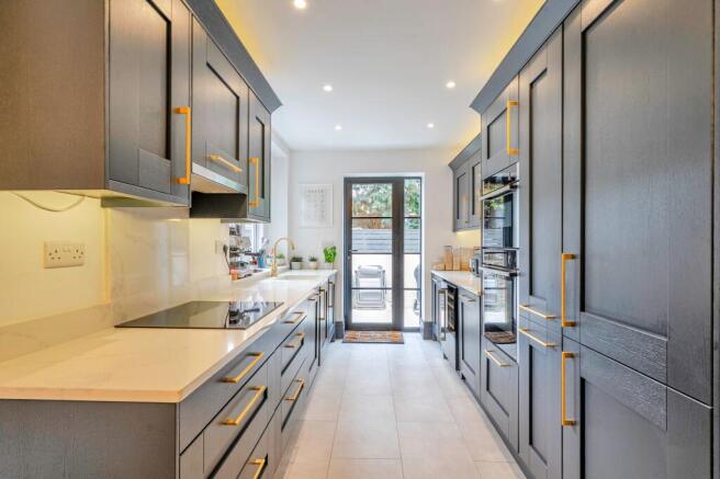 4 bed Terraced for sale Image 10