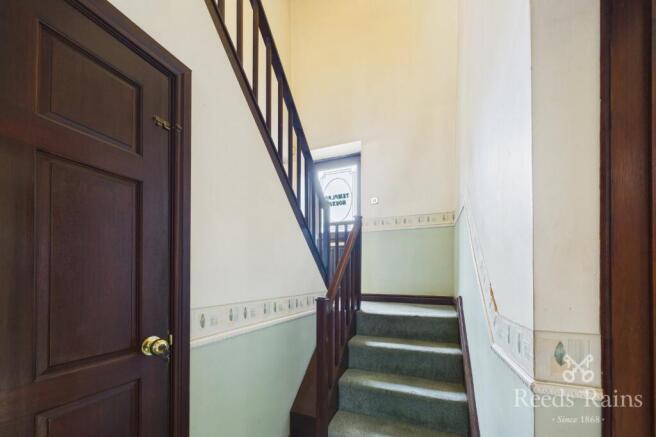 4 bed Detached for sale Image 4