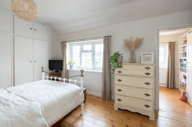 Bedroom/Dressing Area