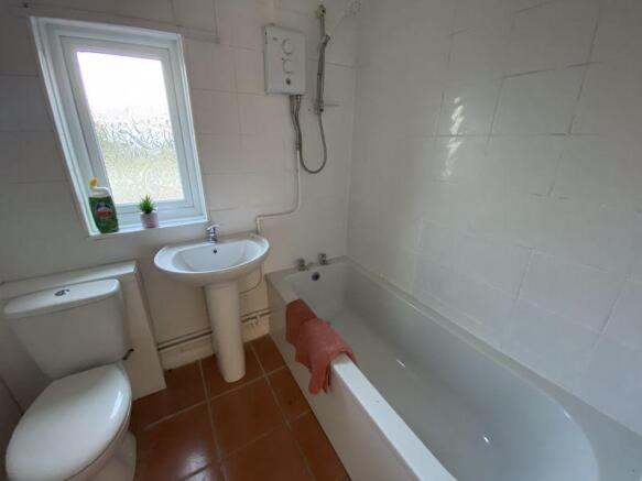 Bathroom/WC (Ground Floor)