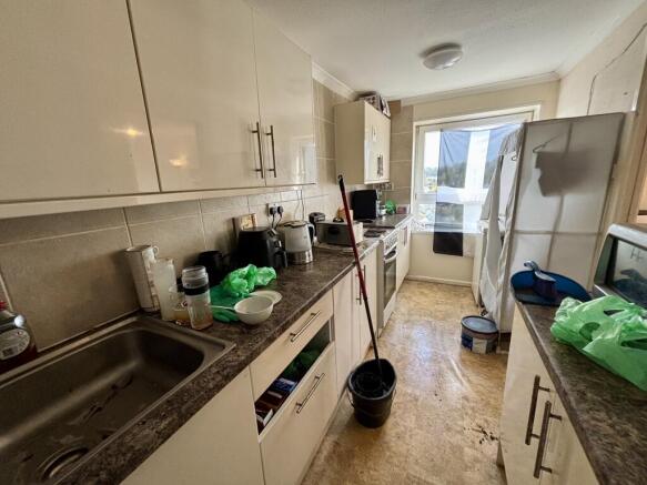 Flat 67, Park House, Bridge Road, St. Austell, Cornwall PL25 5HD photo 2
