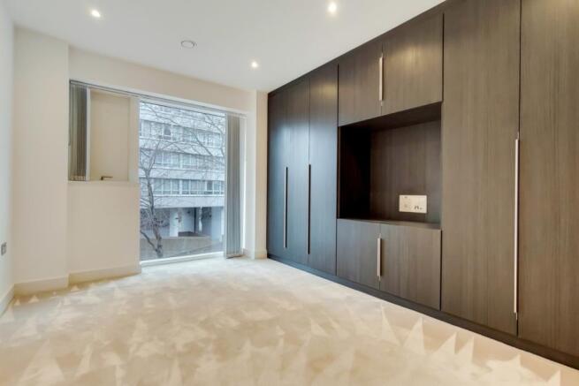 4_Main Bedroom-2